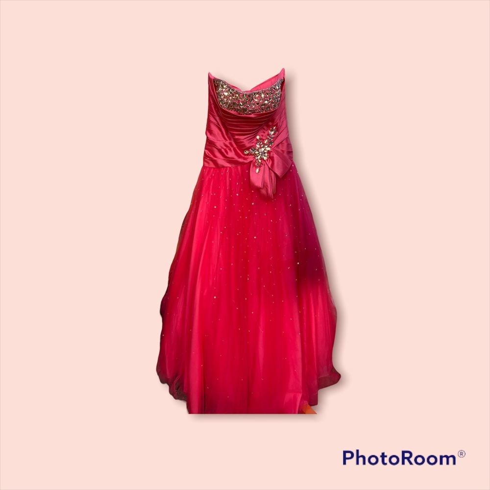Bicici and Coty Prom/Pageant Gown in Coral silk and  embellished tulle . Size 2